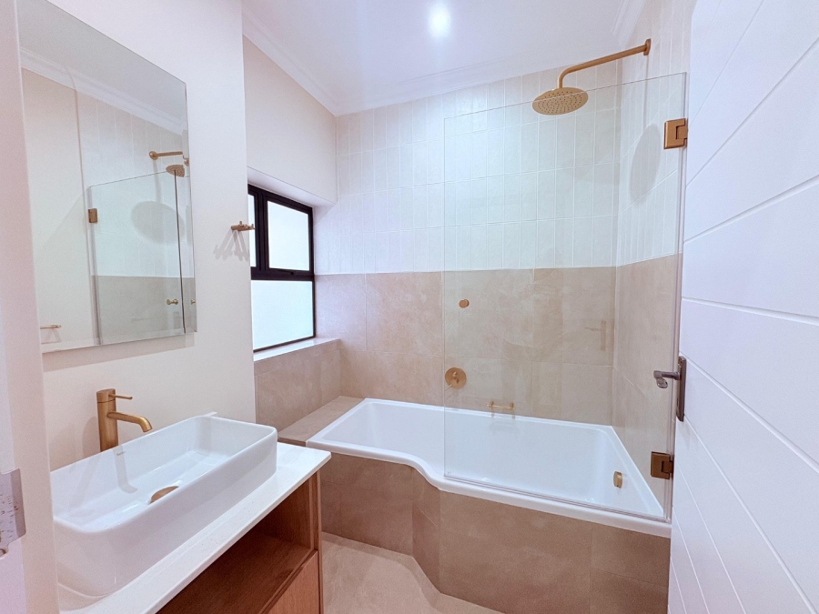 3 Bedroom Property for Sale in Hartenbos Heuwels Western Cape